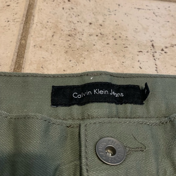 Calvin Klein Jeans Men's Olive Green Straight Leg Pants - Size 34 - Picture 2 of 10